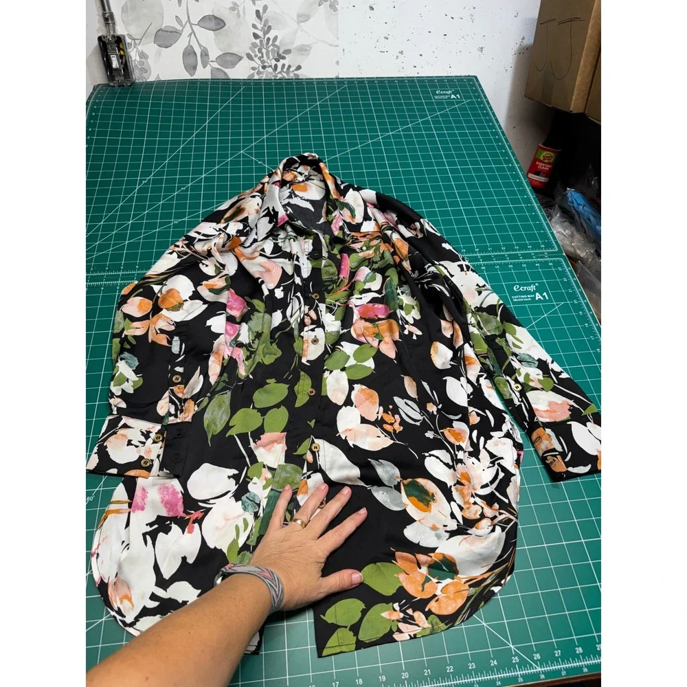 entro floral button